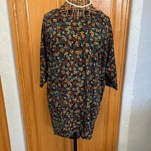 LuLaRoe Floral Patterned Tunic Top Size Large. Black with yellow red teal